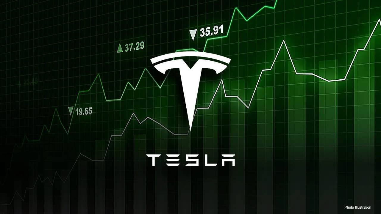This comprehensive guide will explain how to buy Tesla stock on eToro, a reliable and user-friendly trading platform that caters specifically to both beginning and experienced financial sponsors,