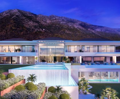 Selling Luxury House in Spain